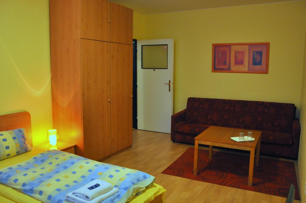 Hotel Komarov Brno Exterior photo